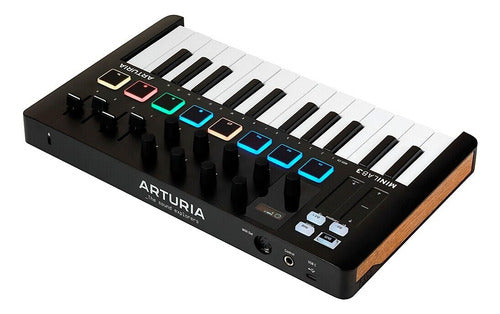 Arturia Minilab 3 Black Midi 25 Teclas Controlador