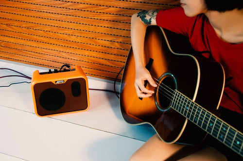 Amplificador Joyo Ma-10 Series Ma-10a Transistor Para Guitarra De 10w Color Naranja